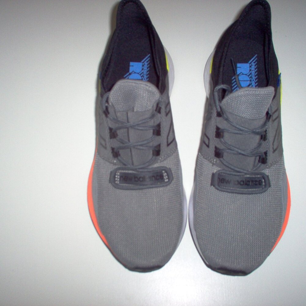 New Balance Mens ROAV Fresh Foam Sport Style Running Shoes